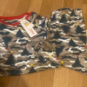 Women’s Christmas pajamas, size small